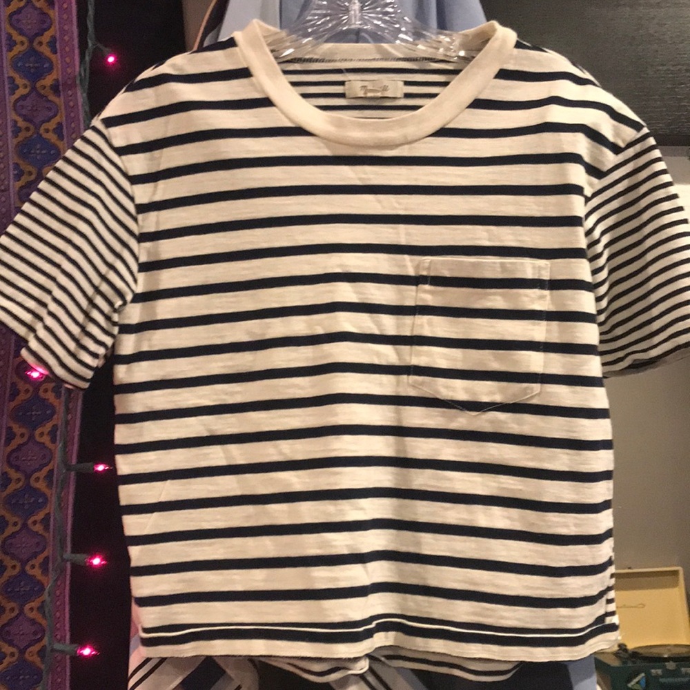 navy blue and white cropped shirt